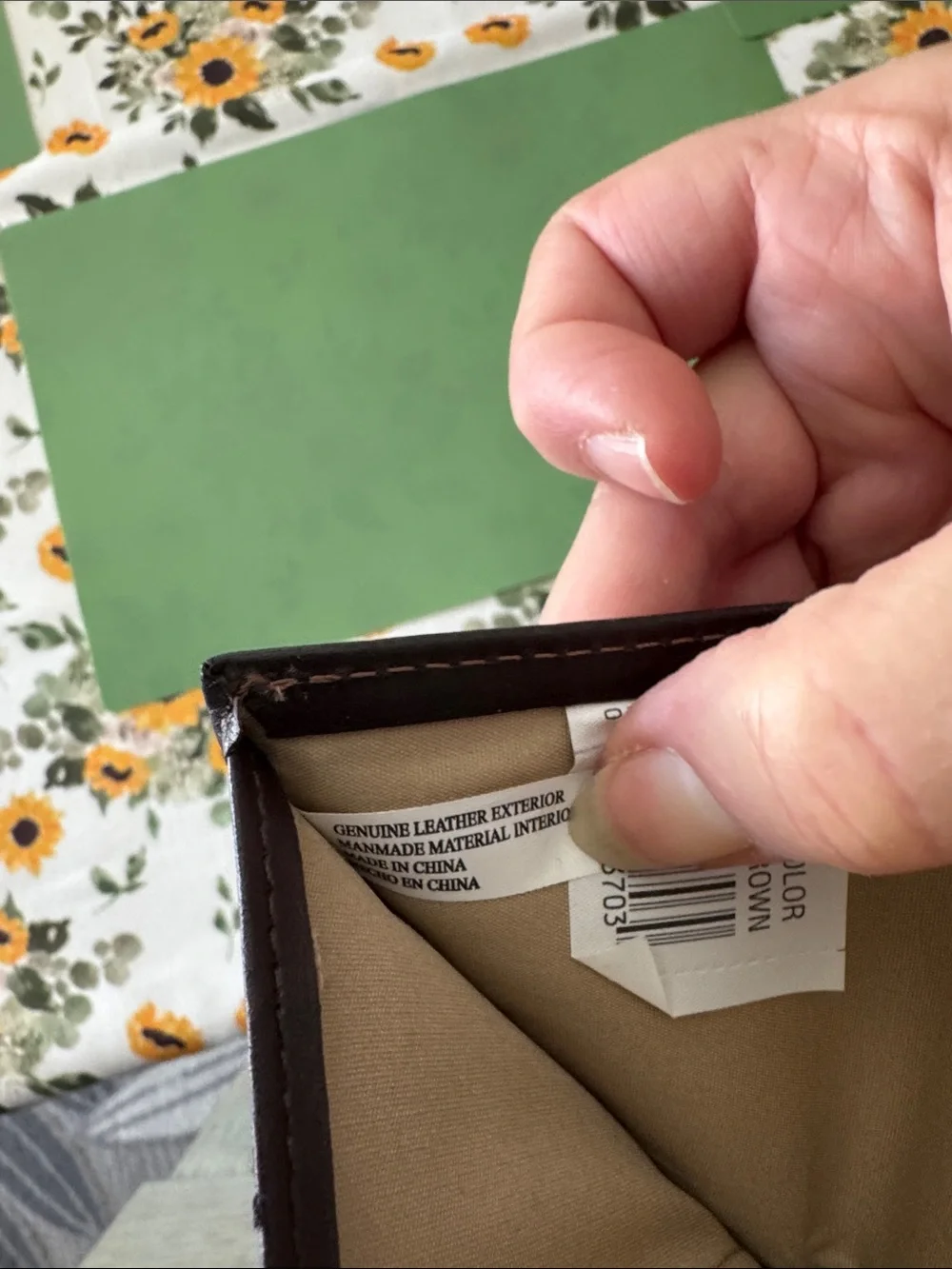 Columbia Brown Leather wallet with Contrast Stitching